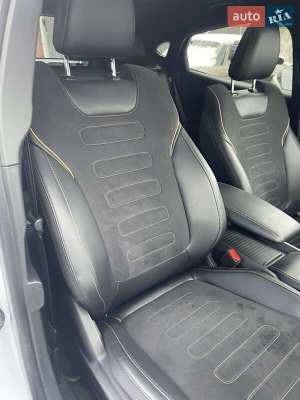 Позашляховик / Кросовер Ford Mustang Mach-E 2022 в Дніпрі