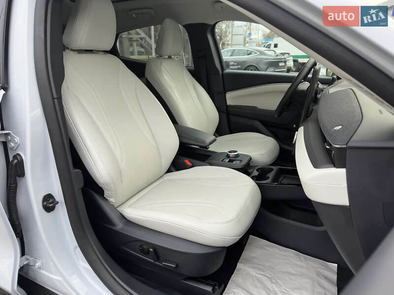Внедорожник / Кроссовер Ford Mustang Mach-E 2023 в Одессе фото 22 Внедорожник / Кроссовер Ford Mustang Mach-E 2023 в Одессе