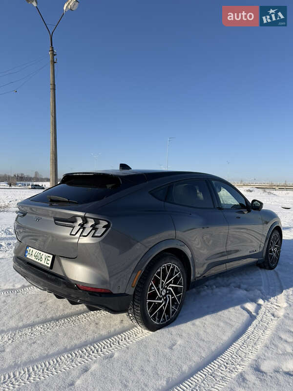 Внедорожник / Кроссовер Ford Mustang Mach-E 2023 в Киеве