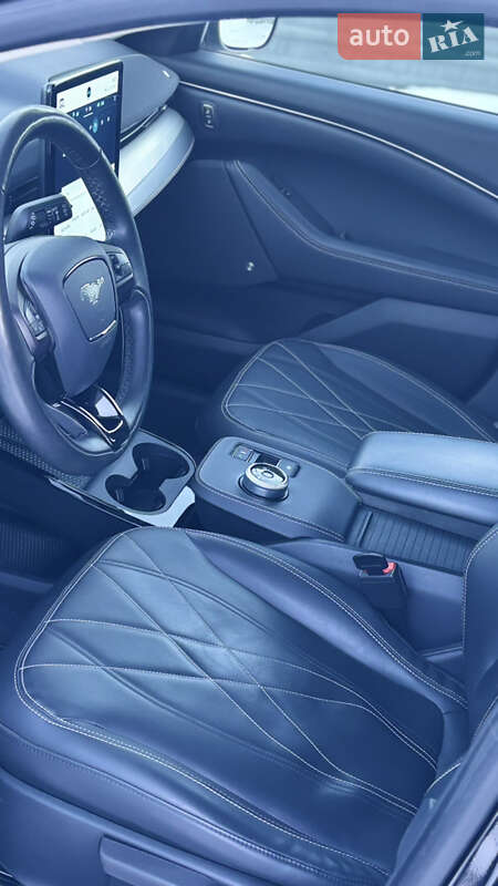 Позашляховик / Кросовер Ford Mustang Mach-E 2021 в Радивиліві