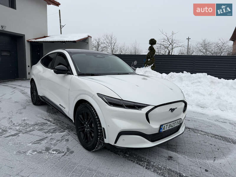 Позашляховик / Кросовер Ford Mustang Mach-E 2024 в Івано-Франківську