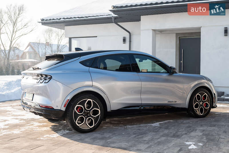 Позашляховик / Кросовер Ford Mustang Mach-E 2022 в Івано-Франківську