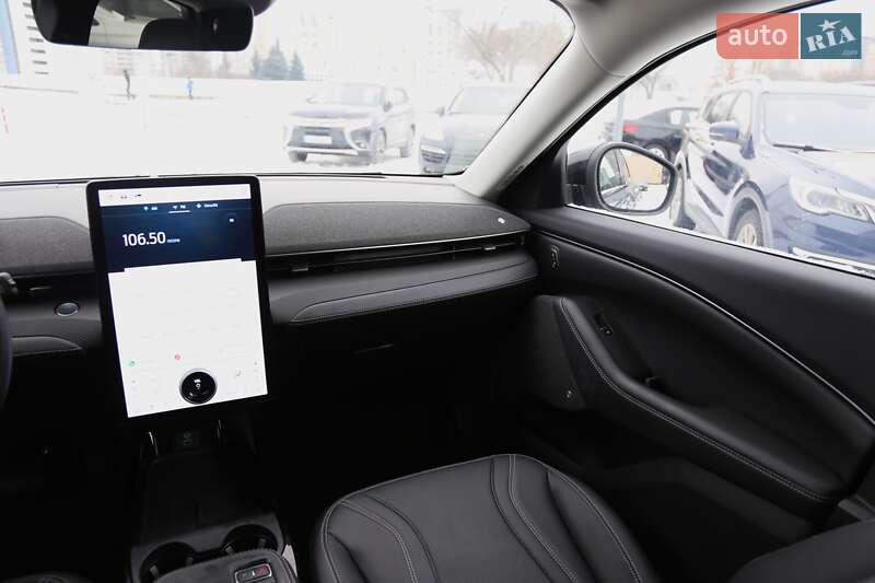 Позашляховик / Кросовер Ford Mustang Mach-E 2024 в Києві фото 14 Позашляховик / Кросовер Ford Mustang Mach-E 2024 в Києві