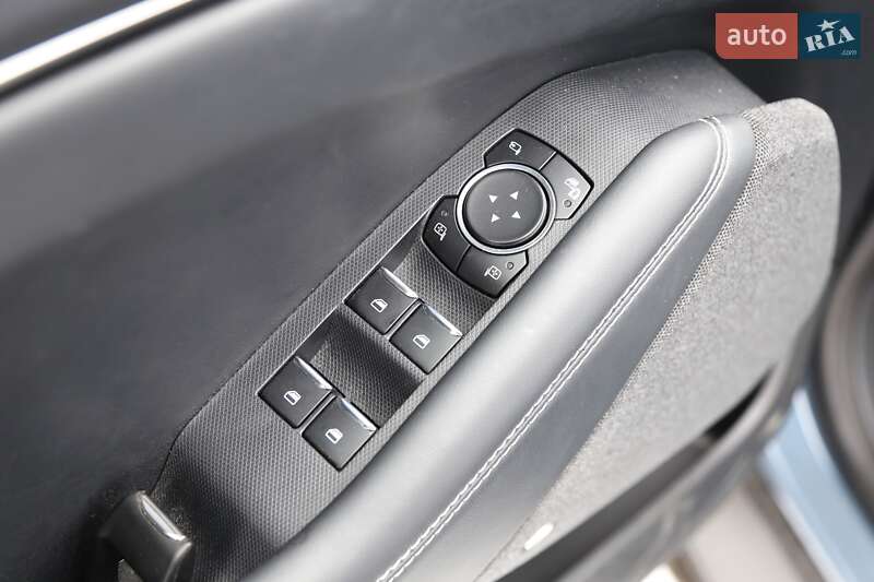 Позашляховик / Кросовер Ford Mustang Mach-E 2024 в Києві фото 28 Позашляховик / Кросовер Ford Mustang Mach-E 2024 в Києві