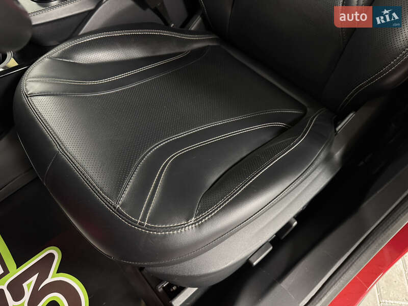 Позашляховик / Кросовер Ford Mustang Mach-E 2021 в Києві