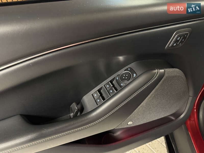 Позашляховик / Кросовер Ford Mustang Mach-E 2021 в Києві