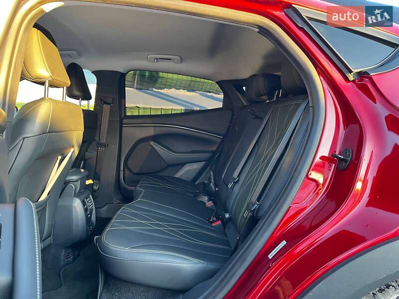 Позашляховик / Кросовер Ford Mustang Mach-E 2021 в Києві фото 10 Позашляховик / Кросовер Ford Mustang Mach-E 2021 в Києві