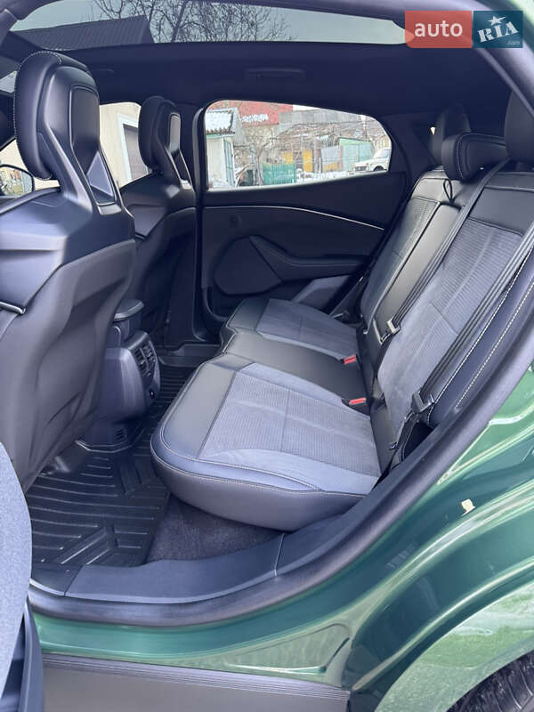 Позашляховик / Кросовер Ford Mustang Mach-E 2024 в Івано-Франківську