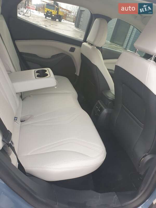 Позашляховик / Кросовер Ford Mustang Mach-E 2024 в Івано-Франківську