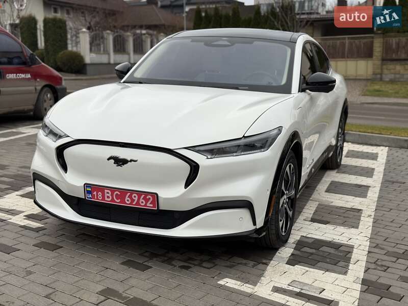 Позашляховик / Кросовер Ford Mustang Mach-E 2023 в Рівному