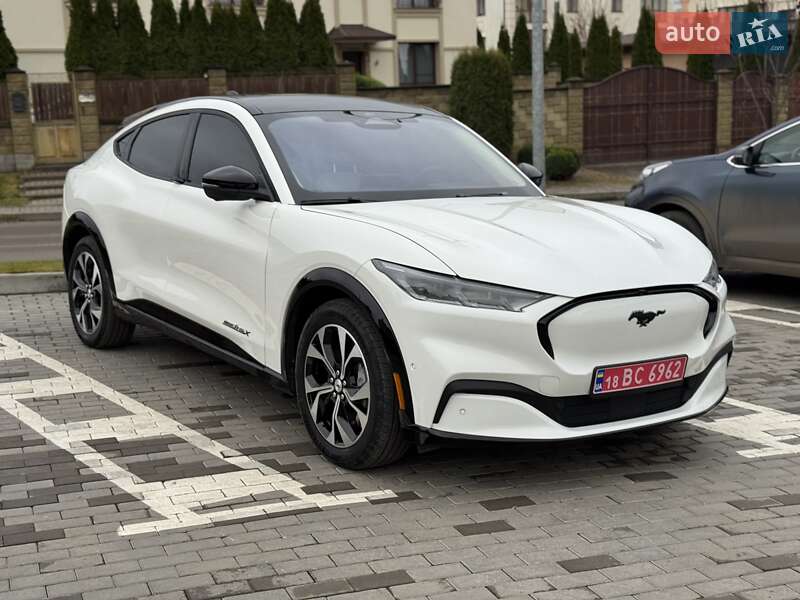 Позашляховик / Кросовер Ford Mustang Mach-E 2023 в Рівному