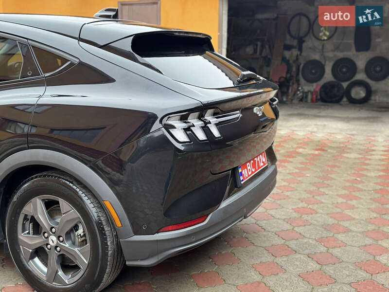 Позашляховик / Кросовер Ford Mustang Mach-E 2021 в Рівному