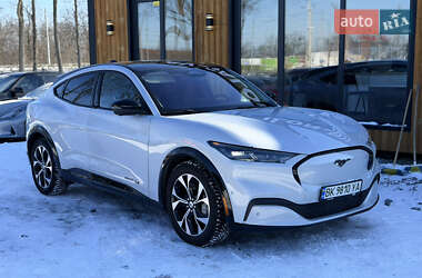 Позашляховик / Кросовер Ford Mustang Mach-E 2022 в Рівному