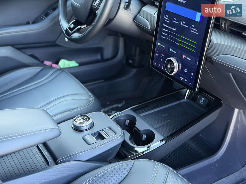 Внедорожник / Кроссовер Ford Mustang Mach-E 2022 в Ровно фото 15 Внедорожник / Кроссовер Ford Mustang Mach-E 2022 в Ровно