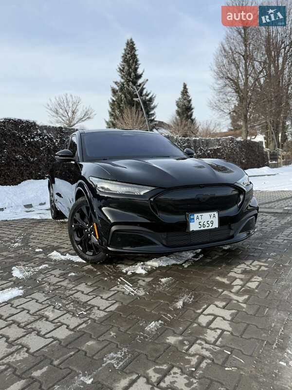 Позашляховик / Кросовер Ford Mustang Mach-E 2023 в Івано-Франківську