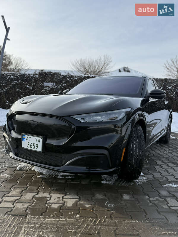 Позашляховик / Кросовер Ford Mustang Mach-E 2023 в Івано-Франківську