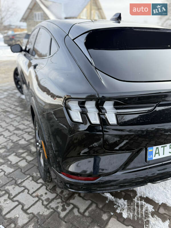 Позашляховик / Кросовер Ford Mustang Mach-E 2023 в Івано-Франківську