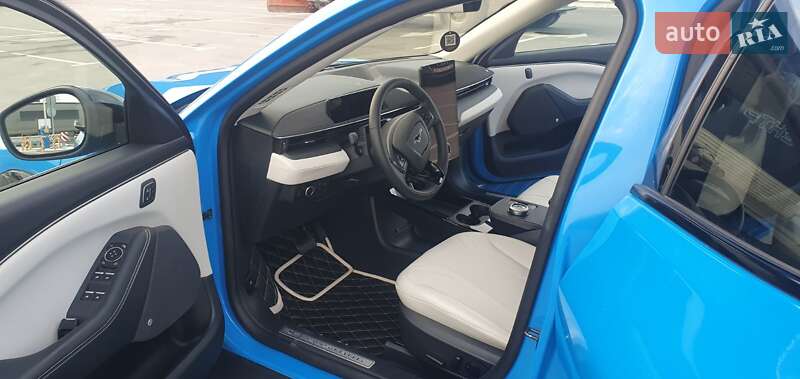 Позашляховик / Кросовер Ford Mustang Mach-E 2023 в Львові фото 20 Позашляховик / Кросовер Ford Mustang Mach-E 2023 в Львові