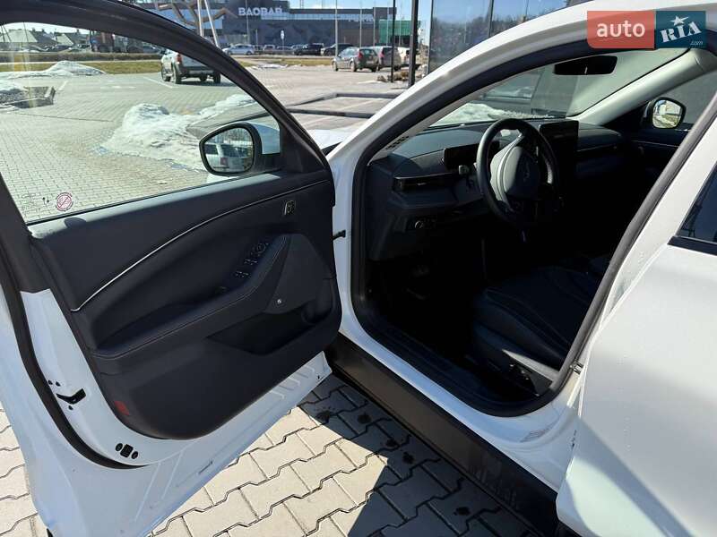 Внедорожник / Кроссовер Ford Mustang Mach-E 2024 в Луцке