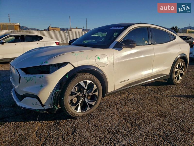 Ford Mustang Mach-E 2021