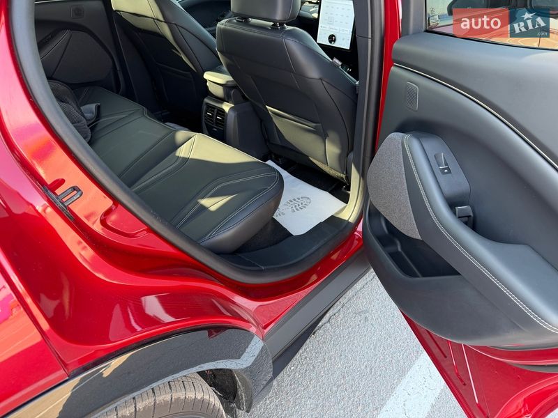 Внедорожник / Кроссовер Ford Mustang Mach-E 2024 в Львове