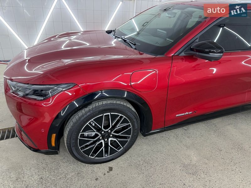 Внедорожник / Кроссовер Ford Mustang Mach-E 2024 в Львове