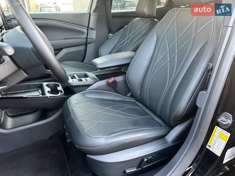 Позашляховик / Кросовер Ford Mustang Mach-E 2025 в Луцьку