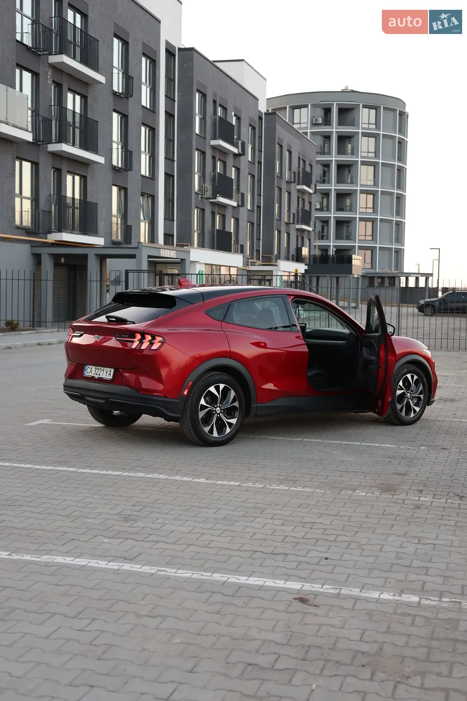 2022 Ford Mustang Mach-E - мініатюра 4