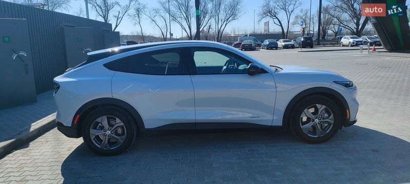Внедорожник / Кроссовер Ford Mustang Mach-E 2023 в Киеве фото 8 Внедорожник / Кроссовер Ford Mustang Mach-E 2023 в Киеве