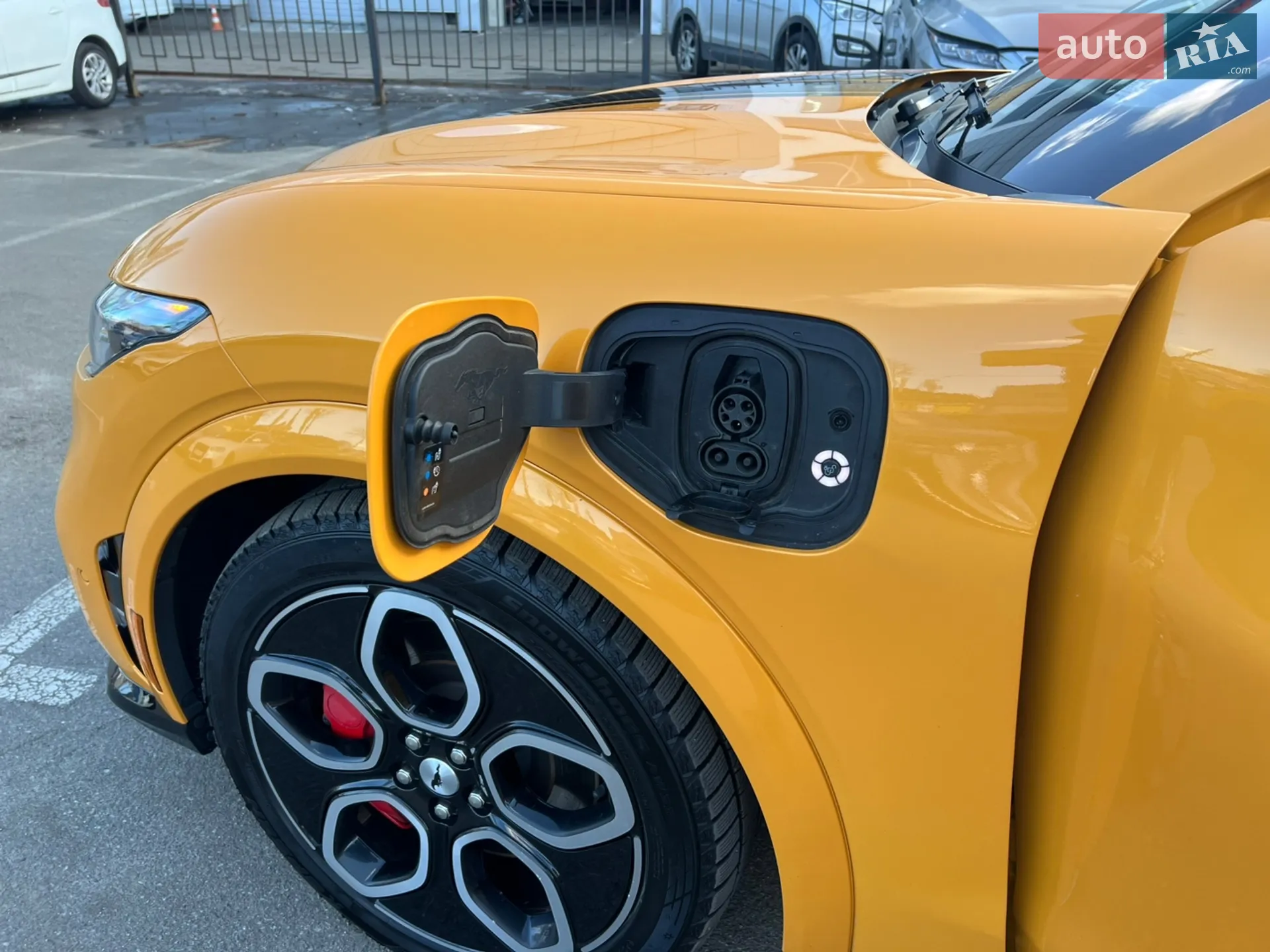2022 Ford Mustang Mach-E - мініатюра 13
