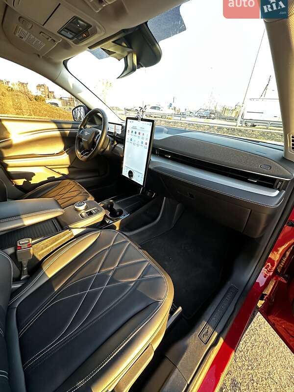 Внедорожник / Кроссовер Ford Mustang Mach-E 2020 в Белогородке