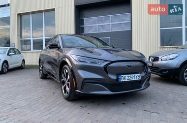 Позашляховик / Кросовер Ford Mustang Mach-E 2023 в Рівному