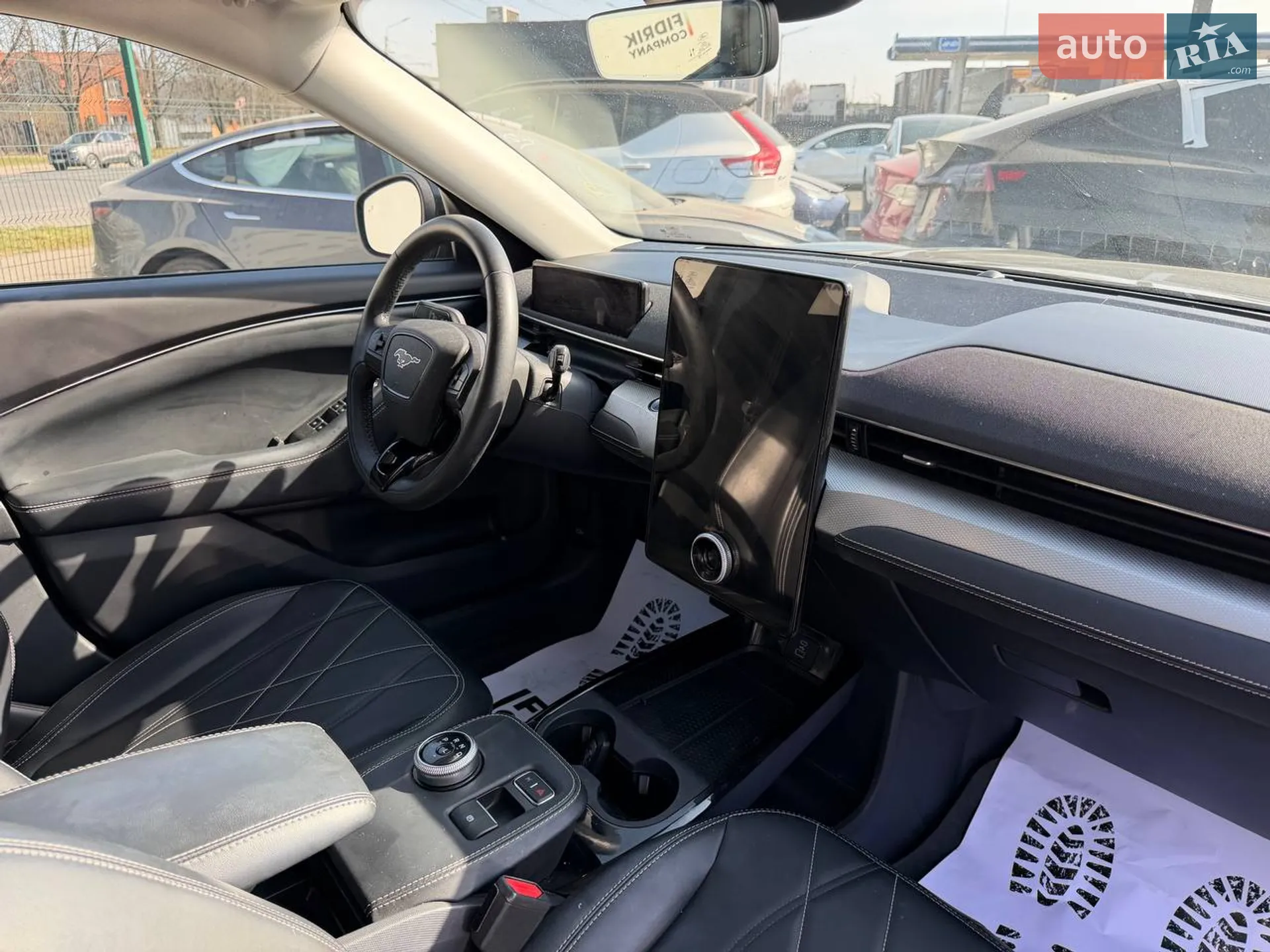 2022 Ford Mustang Mach-E - мініатюра 12