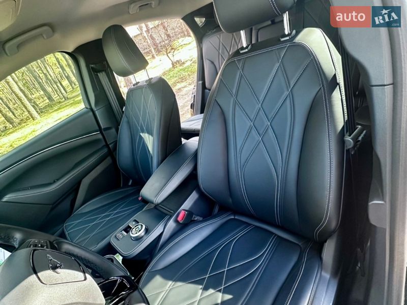 Позашляховик / Кросовер Ford Mustang Mach-E 2024 в Києві