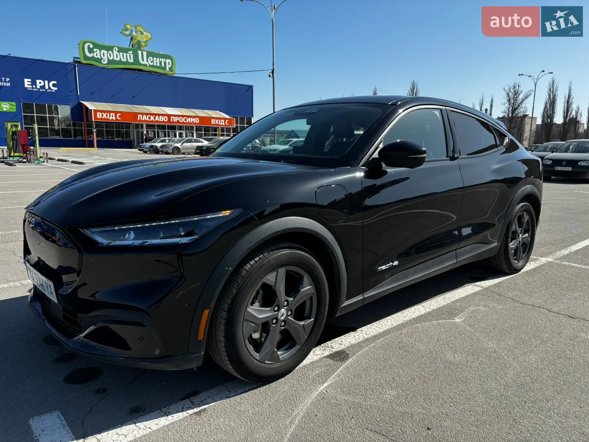 2021 Ford Mustang Mach-E - мініатюра 2