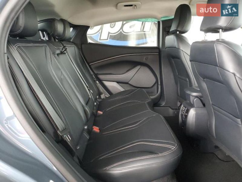 Внедорожник / Кроссовер Ford Mustang Mach-E 2024 в Львове