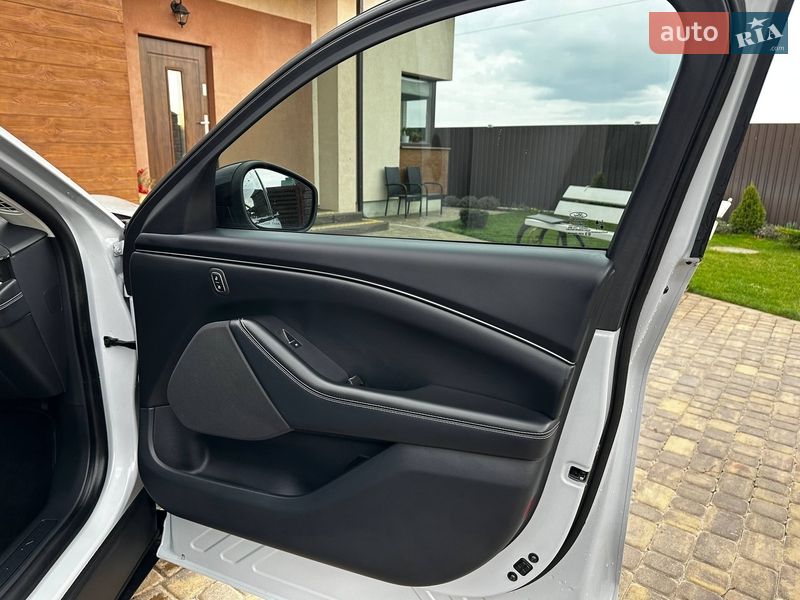 Позашляховик / Кросовер Ford Mustang Mach-E 2023 в Луцьку