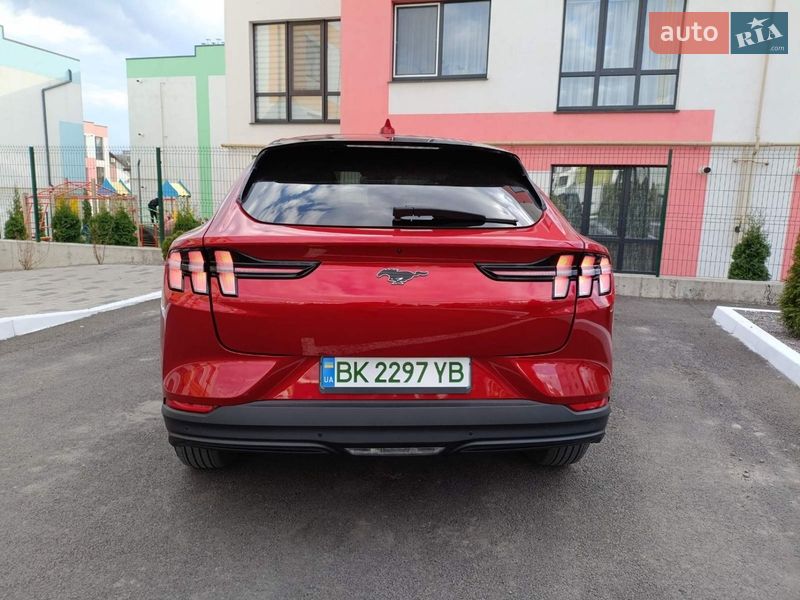 Позашляховик / Кросовер Ford Mustang Mach-E 2022 в Рівному фото 9 Позашляховик / Кросовер Ford Mustang Mach-E 2022 в Рівному
