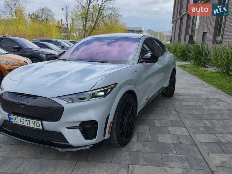 Позашляховик / Кросовер Ford Mustang Mach-E 2021 в Львові