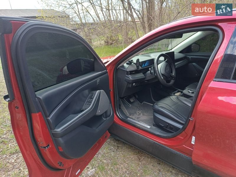 Позашляховик / Кросовер Ford Mustang Mach-E 2021 в Гайвороні фото 15 Позашляховик / Кросовер Ford Mustang Mach-E 2021 в Гайвороні