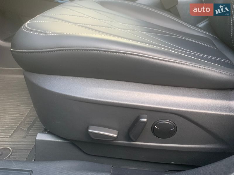 Внедорожник / Кроссовер Ford Mustang Mach-E 2023 в Виннице фото 20 Внедорожник / Кроссовер Ford Mustang Mach-E 2023 в Виннице