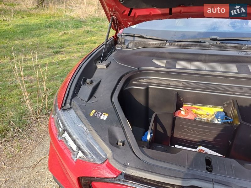 Позашляховик / Кросовер Ford Mustang Mach-E 2021 в Гайвороні фото 20 Позашляховик / Кросовер Ford Mustang Mach-E 2021 в Гайвороні