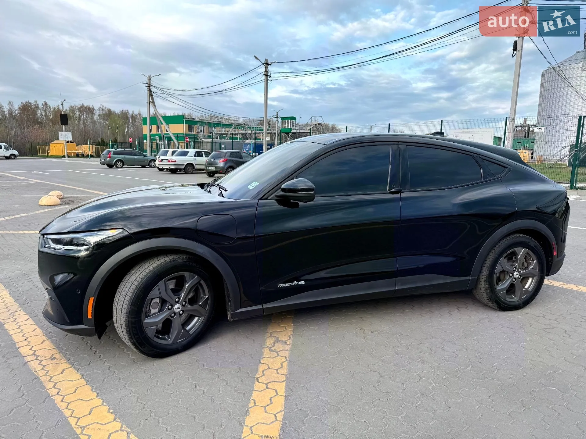 2021 Ford Mustang Mach-E - мініатюра 12