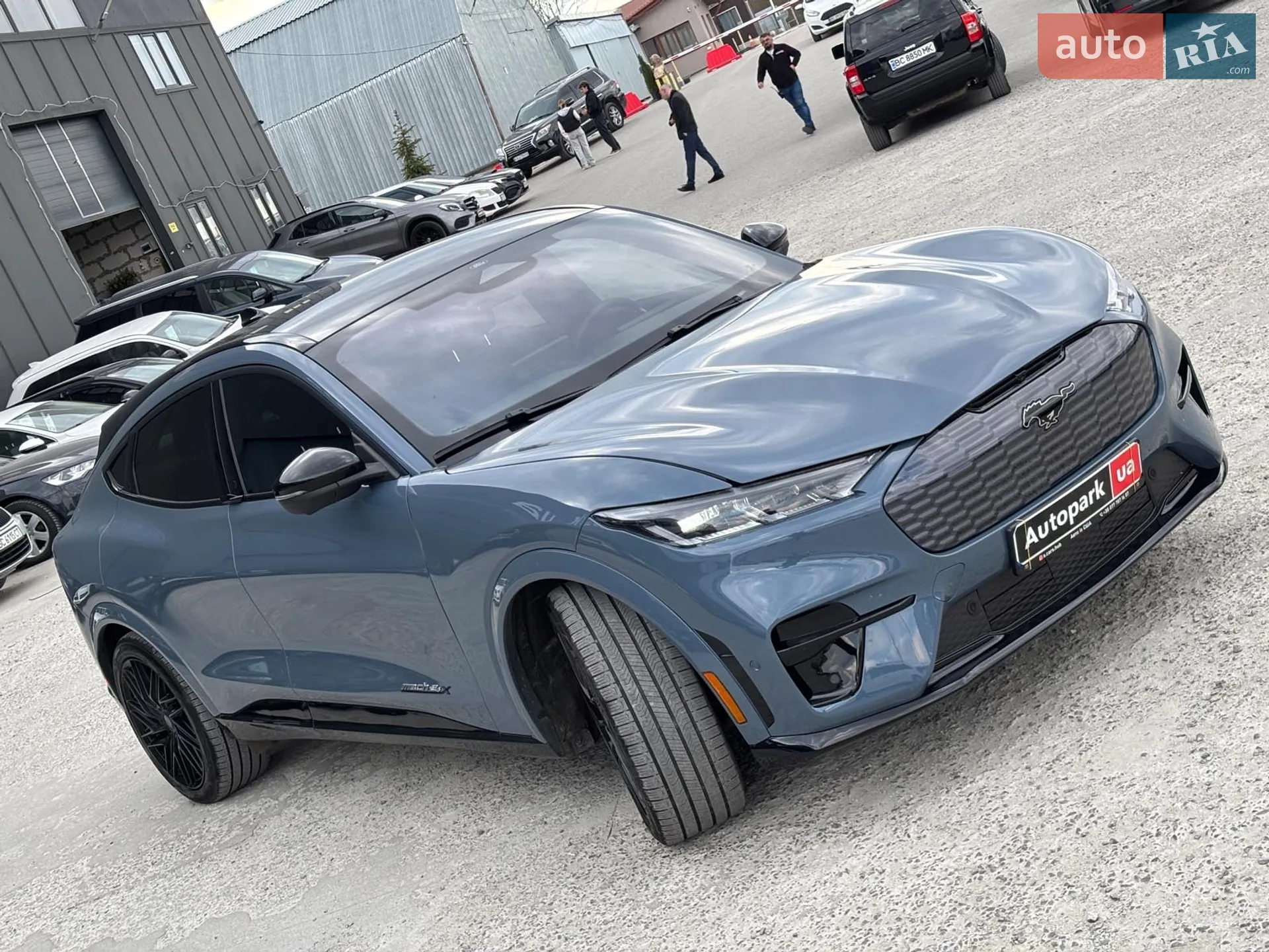 2022 Ford Mustang Mach-E - мініатюра 17