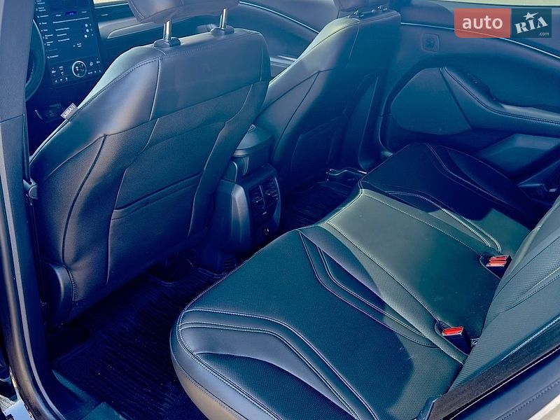 Внедорожник / Кроссовер Ford Mustang Mach-E 2023 в Киеве