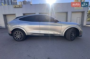 Позашляховик / Кросовер Ford Mustang Mach-E 2021 в Києві
