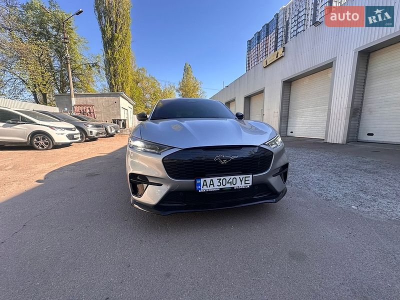 Позашляховик / Кросовер Ford Mustang Mach-E 2021 в Києві
