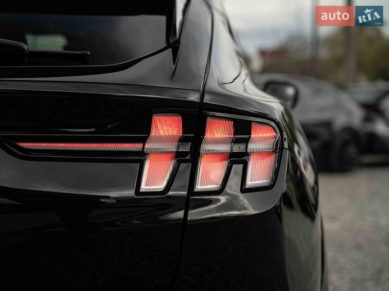 Внедорожник / Кроссовер Ford Mustang Mach-E 2020 в Черновцах