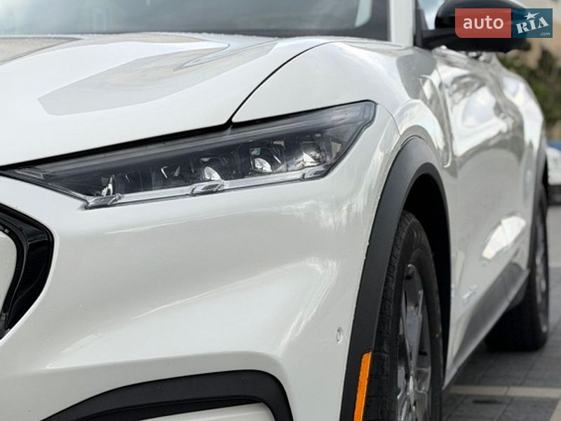 Позашляховик / Кросовер Ford Mustang Mach-E 2023 в Львові фото 18 Позашляховик / Кросовер Ford Mustang Mach-E 2023 в Львові