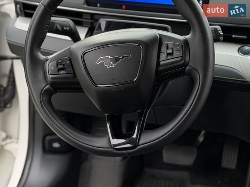 Позашляховик / Кросовер Ford Mustang Mach-E 2023 в Львові фото 28 Позашляховик / Кросовер Ford Mustang Mach-E 2023 в Львові